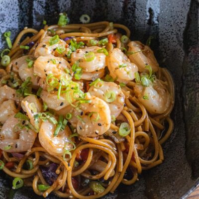 Maguro - Veggie Lomein with Garlic Shrimp
